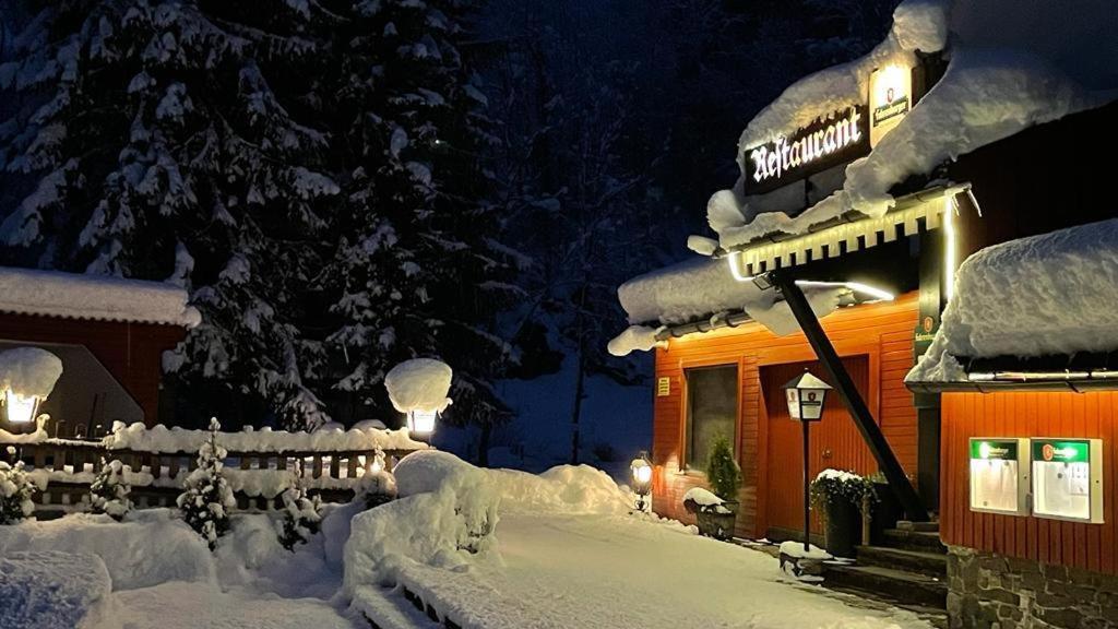 Gasthof Paluda - Pizzeria Dalaas Ngoại thất bức ảnh